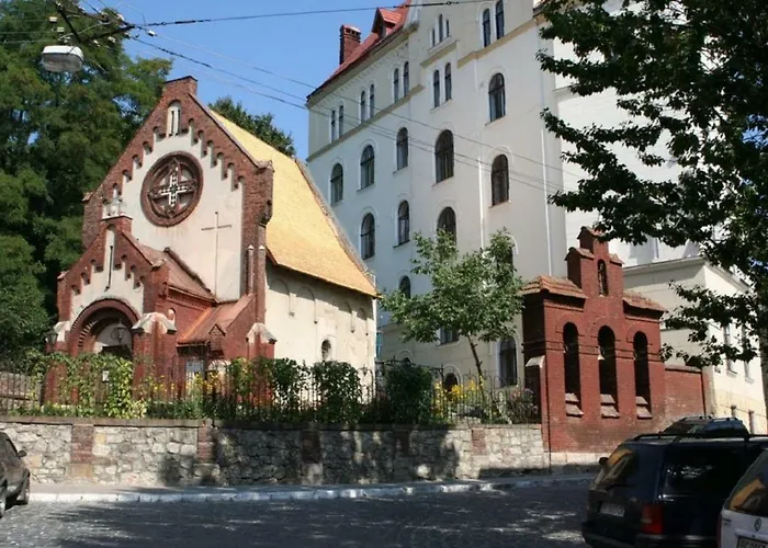 Smart-апартаменти в центрі львова